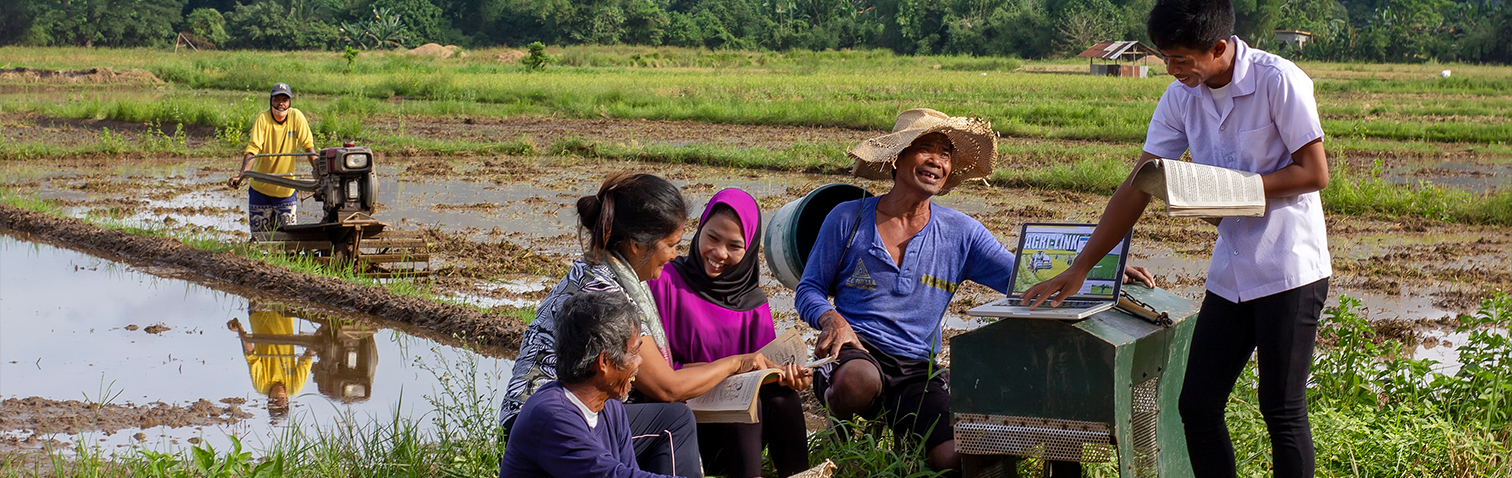 From Digital Advice to Farm Action: What Makes Extension Work for Southeast Asian Smallholders